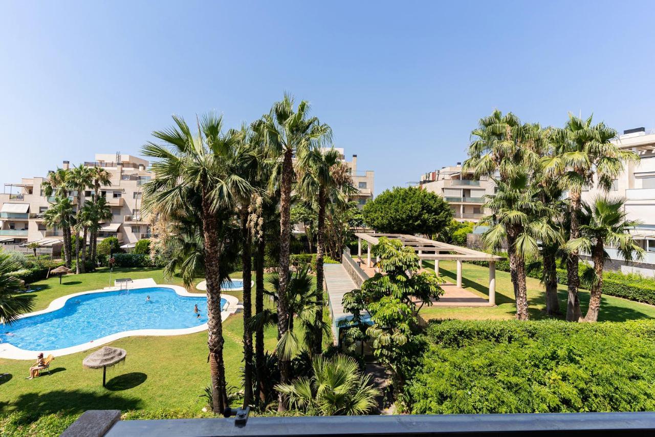 Апартаменты Monko Malibu Торремолинос Экстерьер фото